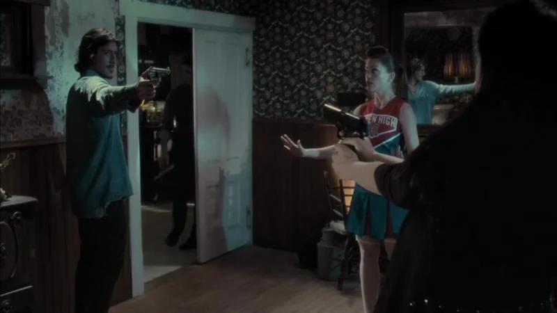 Кадры из сериала Тайны Хейвена (2010)